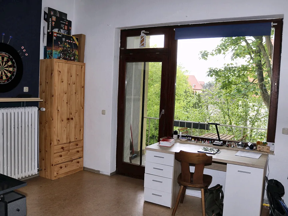 Das Aquarium – ein Zimmer mit Balkontür